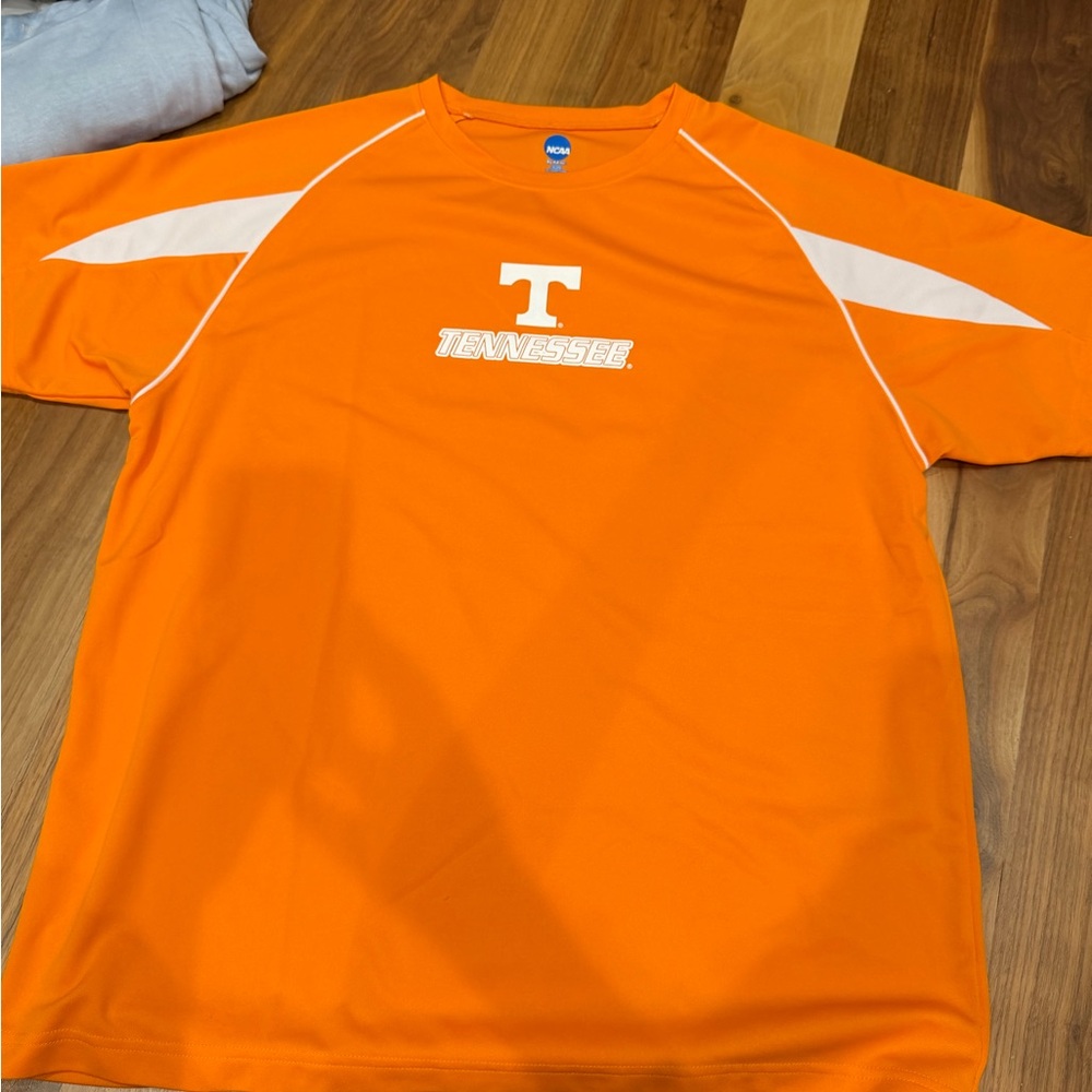 NCAA Tennessee Orange Short-Sleeve Performance Tee with White Accents
